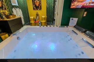 Suite Riad Luxe avec jacuzzi proche Disney - 1