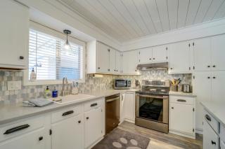 Payson Summer Getaway w/ Backyard - 4
