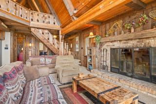 Hillside Chalet at top of Schuss - 3