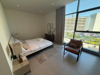 Luxury 1BR at Pearl House BFH Roka Lounge - 1