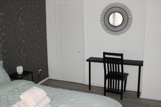 Stylish 3 Bedroom Home in Rotherham - 6