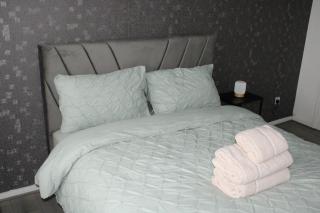 Laudsdale 3BR House for Work Crews and Families - Free Parking - 2