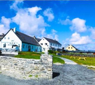 Brú Radharc na Mara - Sea View Hostel - 0