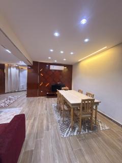 Luxury 2BR Suite Master Bath & Big Living - 5