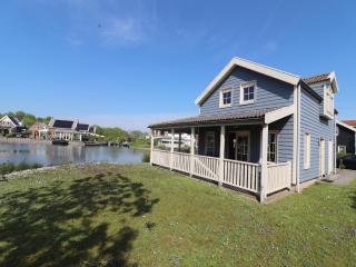 Bungalow in Holland by Water with Sauna - 7