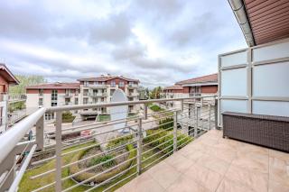 White Pearl Apartament with Two Terraces by OneApartments - 2