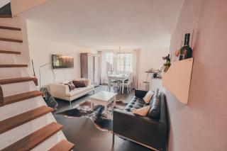 Surfers Horizon Loft with Balcony & Panoramic views - 0