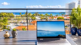 Best Seaview in Larnaca - 2 BDR Apt - 2 Min Walk to Beach - 3
