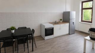 Modern 3BR Apartment in Central Chemnitz for 10 Guests - 3