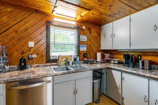 Peaceful + Cozy Cottage on Over 7 Acres w/ Creek - 3