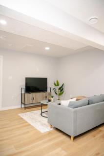 Brand new 1-BR Suite with Private entrance - 3