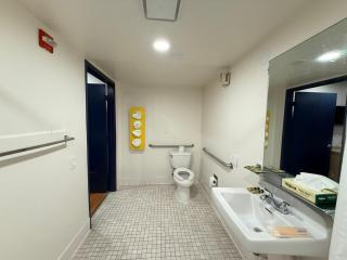 Shasta Vista Inn & Suites - 8