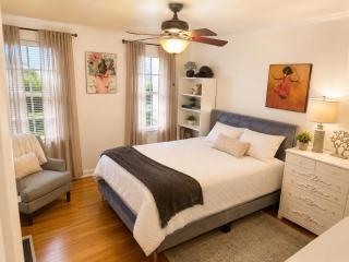 Spacious LA Retreat near SoFi & USC Stadium - 5