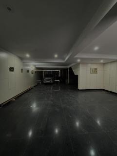 Penthouse-Style unit w Huge Terrace,Lift,Selfcheck - 9