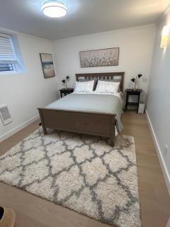 Modern & Cozy 2BR Suite Near Shops & Dining in clayton height - 8