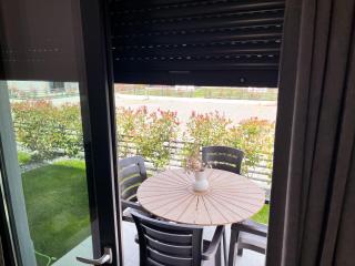 Azure Sirines Garden Apartment - 6