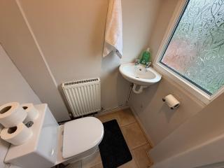 Nottingham City Hospital, Contractor & Family Accommodation, Sleeps 9, Free Parking on street - 7
