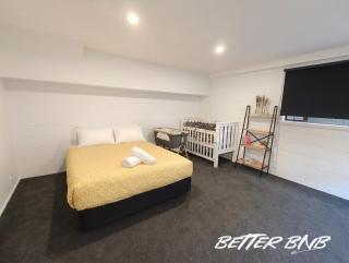 Opulent Haven, Designer Luxury, Expansive Space - 9