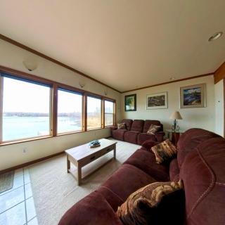 Downtown Wasilla Lakefront Home - 3