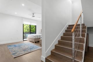 Luxury and Multistory Beach House - 1