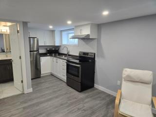 Toronto Etobicozy Guest House - 1