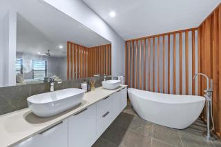 Sunshine Coast Escape | Beachside, Pool & Views - 2