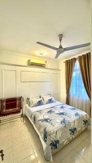 Rumah Bandar - 8