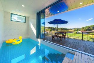 Taean The Blueness Pool Villa Pet Pension - 1