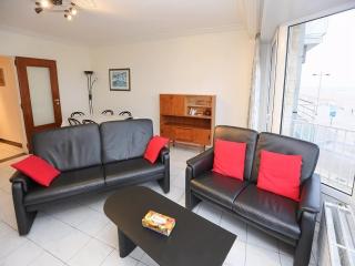 Beachfront Stay in Middelkerke for 6 - 7