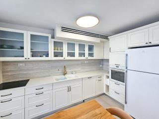 Family Friendly & Stunning Sea View By Feelhome - 3