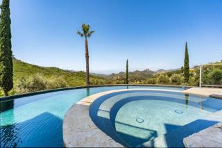 Gated Malibu Estate with Pool, Movie Theater, Sauna, Canyon Views - 4