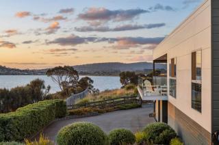 Whataview - Luxe, Sunset Soaking Tub & Fire Pit - 9