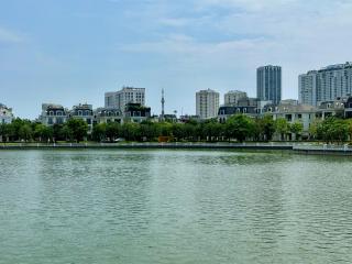 Spacious Cozy Studio with Full Kitchen in Vinhomes Green Bay Hanoi - 5