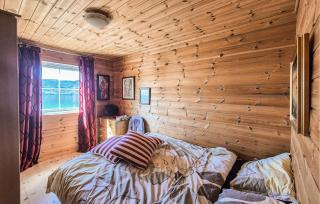 Beautiful Home In Hebnes With Wifi - 1