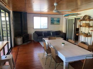 Ma Te Kokorou - pet-friendly Huskisson pool escape - 1