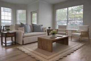 Apex Executive Apartments - Kathryn Lane - 9