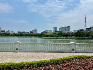 Cozy Apartment with Comfortable Bed and Beautiful View in Hanoi Center - Hanoi - 2