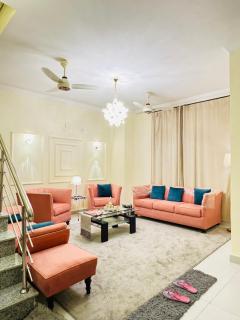 3 Bedroom Villa in Bahria Town Karachi - 0