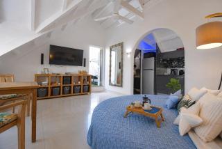 Deja Blue - Comfortable Beachfront condo - 4