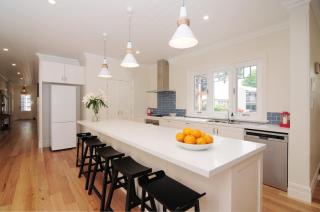 This Is It - stylish 4-bedroom Vincentia retreat - Vincentia - 4