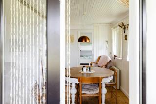 Romantic Island Cottage In Cosy Style Near Beach - 1