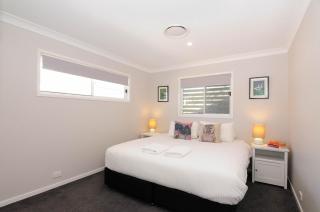 Arcadia - large 4BR beach home & optional studio - 2