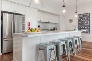Sea Breeze - walking distance to Orion Beach - 2