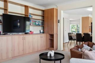 Amalena by the sea - Vincentia 5BR home with pool - 4