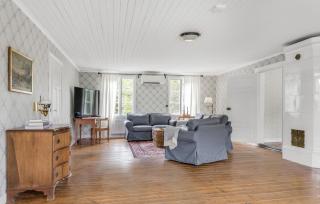 4 Bedroom Awesome Home In Strömsnäsbruk - 6