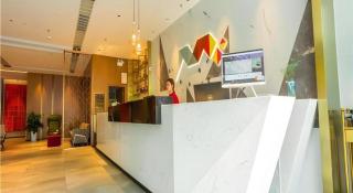 Borrman Hotel Zhanjiang Wuchuan Jinsha Plaza - 1