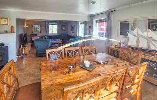 5 Bedroom Gorgeous Home In Austrheim - 2