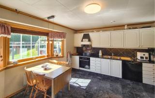 5 Bedroom Gorgeous Home In Austrheim - 1
