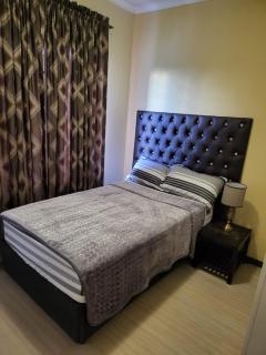 Room to rent in a 3 bedroom serviced Apartment - 3