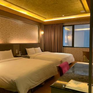 R7 Hotel - 2